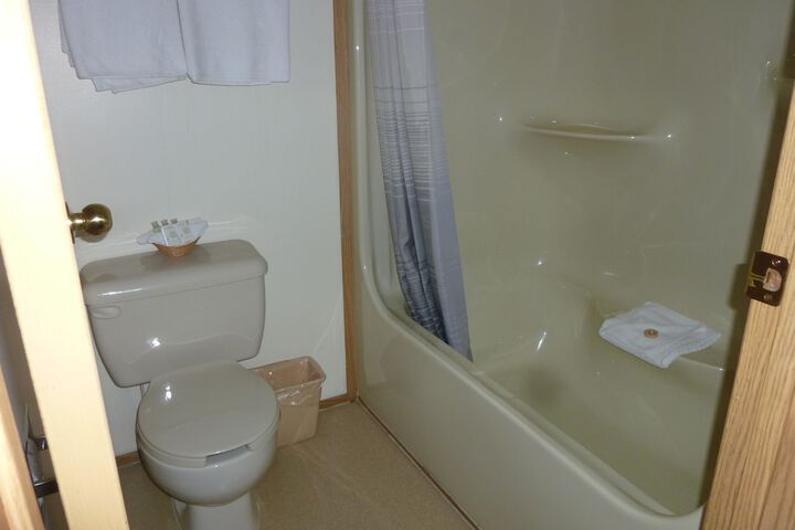 Room 34 of 59