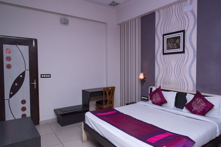 Room 13 of 15
