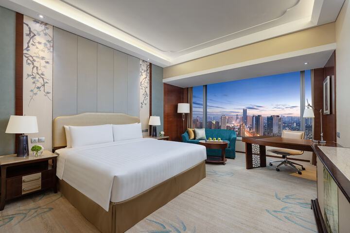 Room 25 of 68