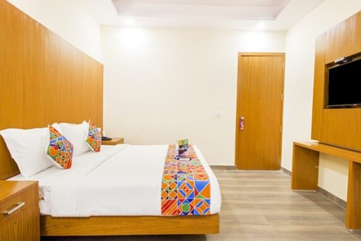 Room 16 of 29