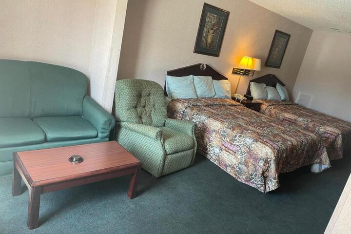 2 Double Beds (2 of 2)