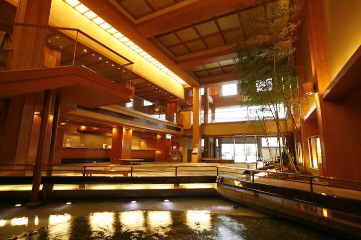 Hotel 2 of 82