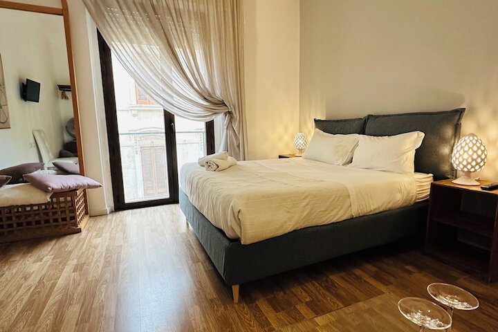 Room 20 of 37