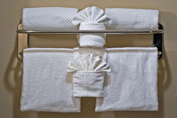 2 Queen Beds Accessible (1 of 7)