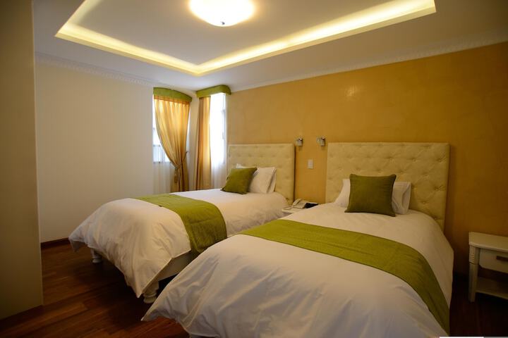 Room 12 of 46