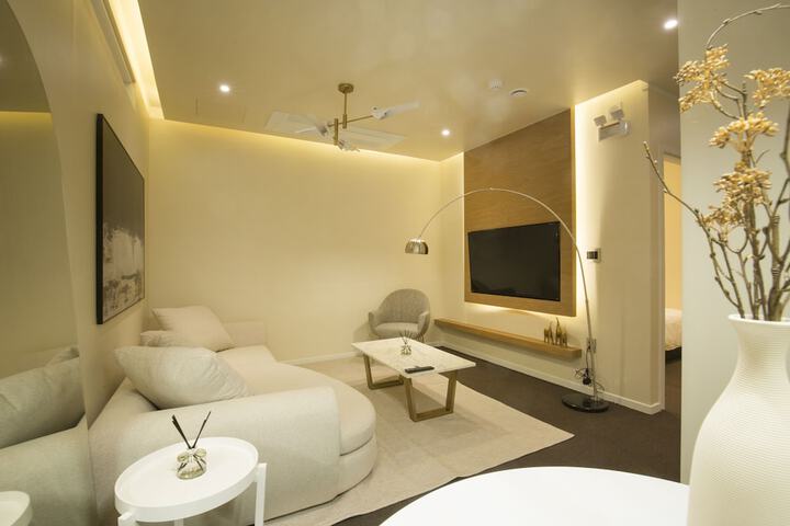 Room 13 of 224
