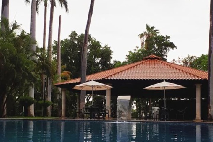 Pool 79 of 179