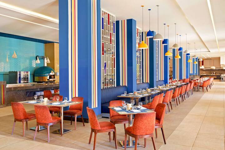 Dining 139 of 208