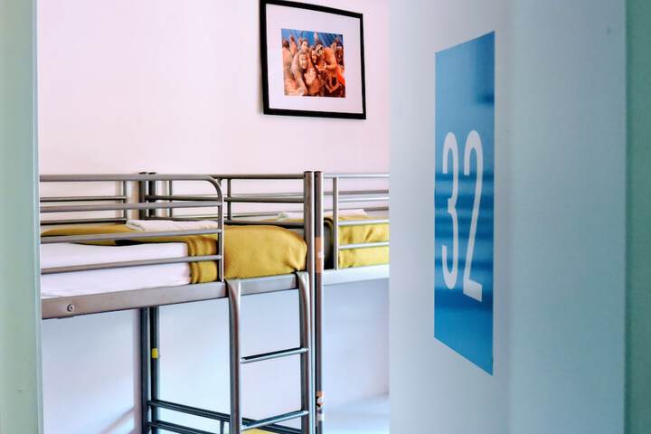 Room 30 of 61