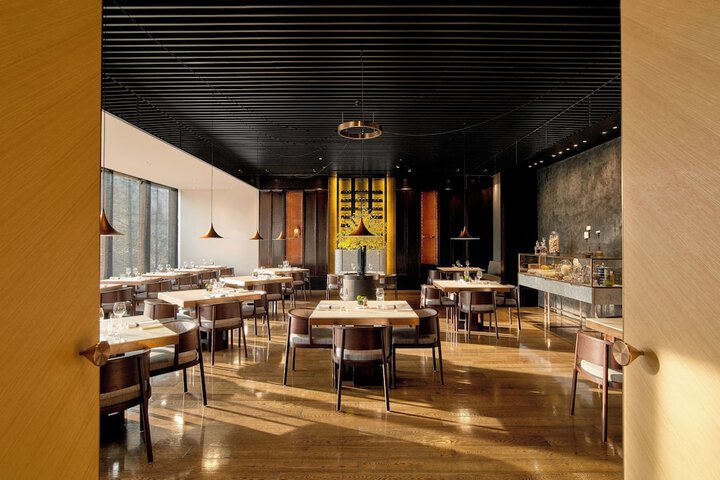 Dining 112 of 141