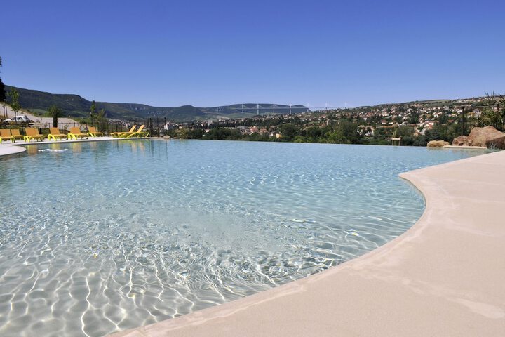 Pool 19 of 47