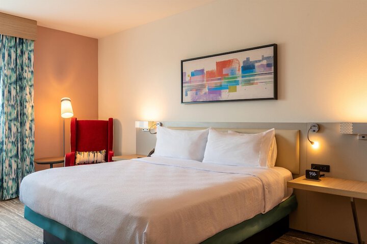 Room 20 of 80
