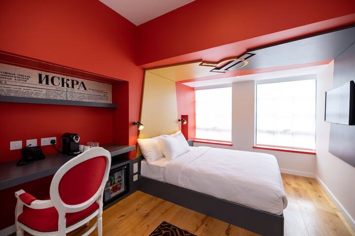 Room 36 of 171