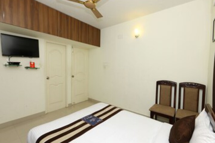 Room 8 of 23