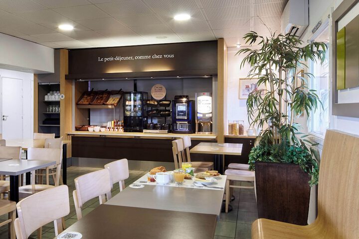 Dining Photos