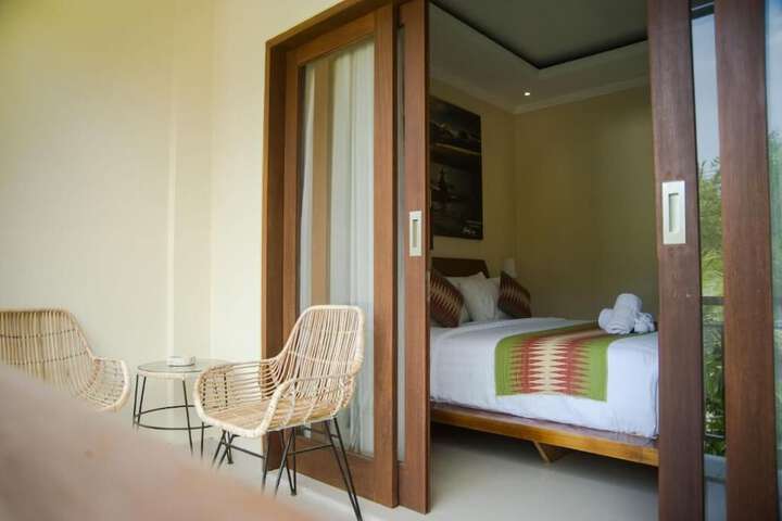 Room 4 of 43