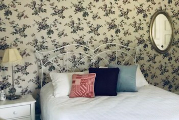 Room 32 of 52