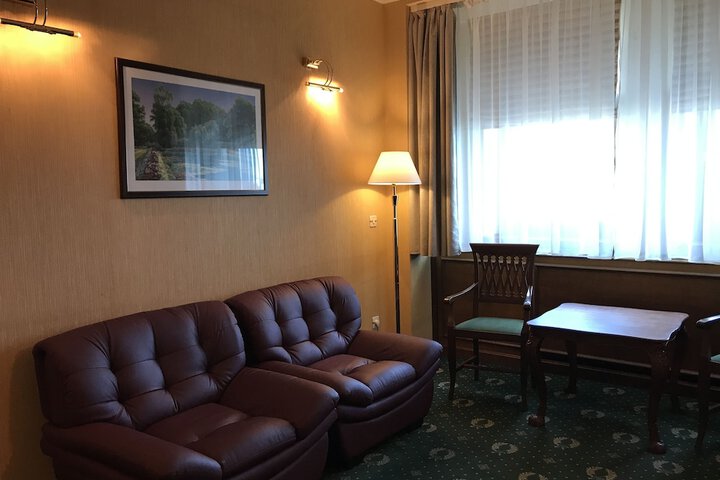 Room 7 of 64