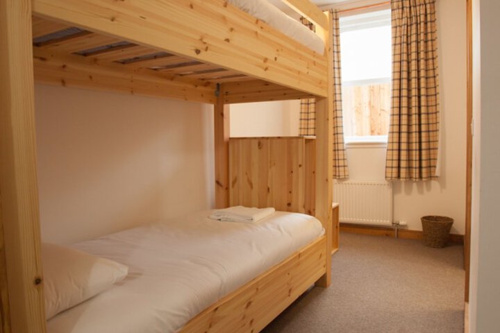 Room 6 of 45