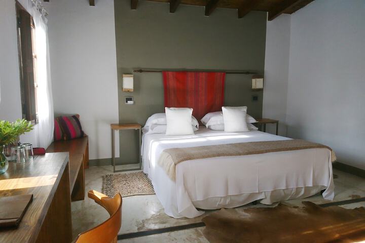 Room 10 of 98