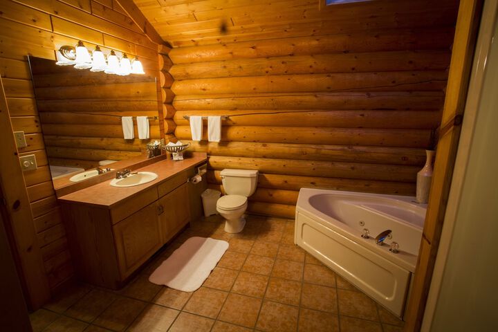 Hot Tub 57 of 81