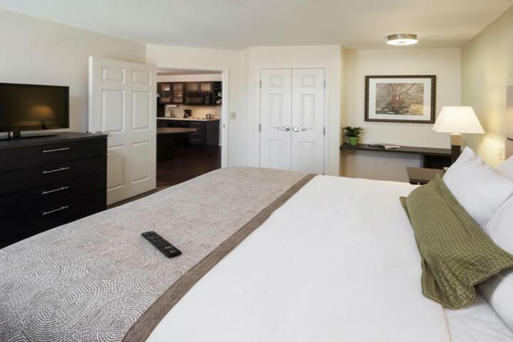 Studio Suite (9 of 10)