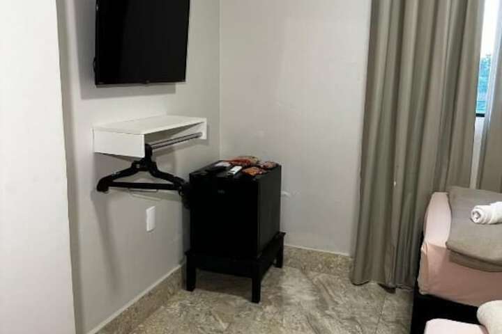 Room 51 of 80
