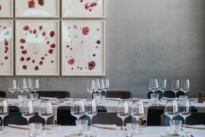 Dining 52 of 74