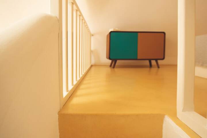 Room 9 of 83