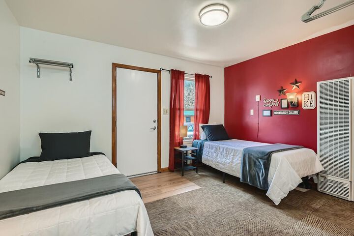 Room 5 of 27