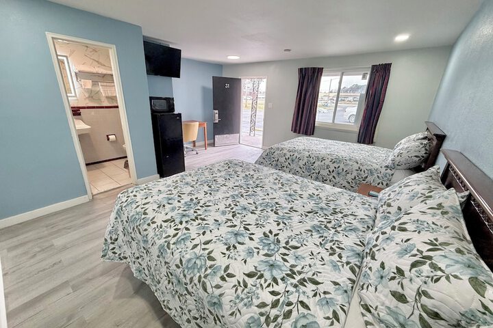Room 3 of 16