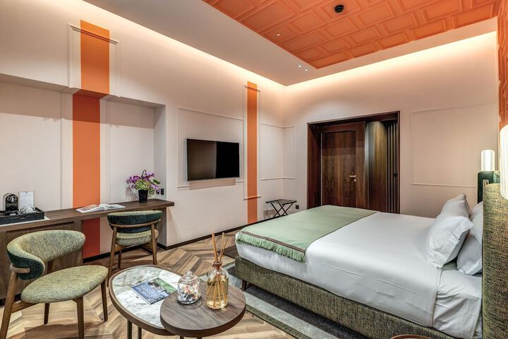 Room 14 of 85