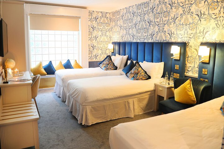 Room 13 of 60