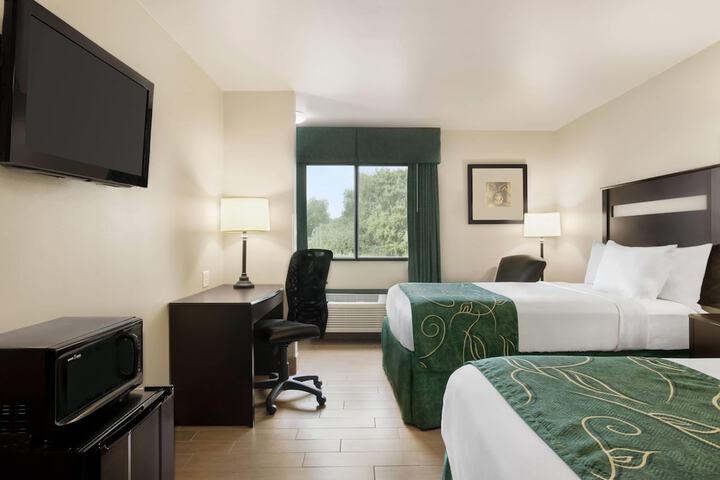 Room 3 of 16