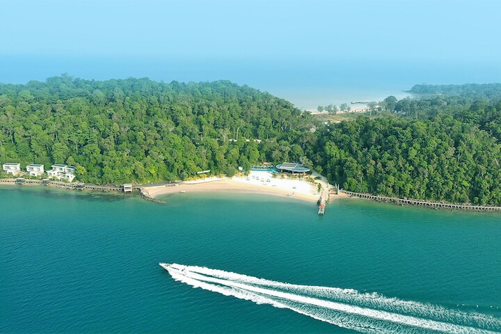 Pearl Beach Resort &  Spa in Koh Rong Sanloem