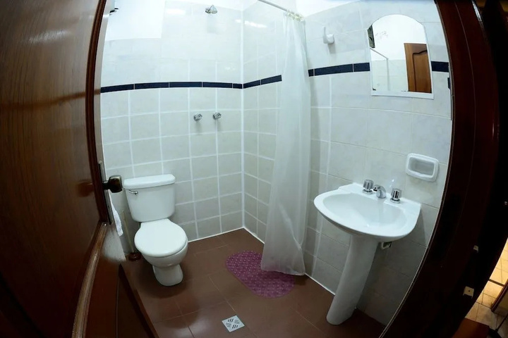 Room 8 of 12
