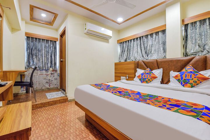 Room 8 of 31