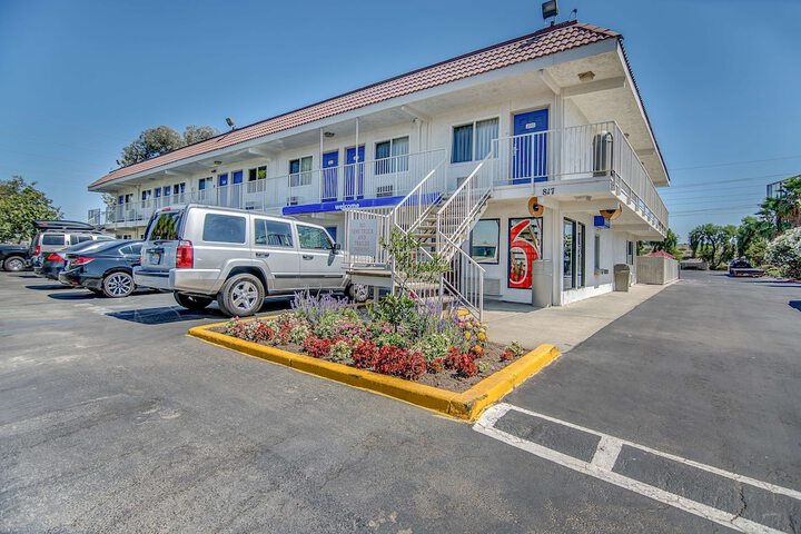 Motel 6 Stockton CA Charter Way West Stockton | Bookonline.com