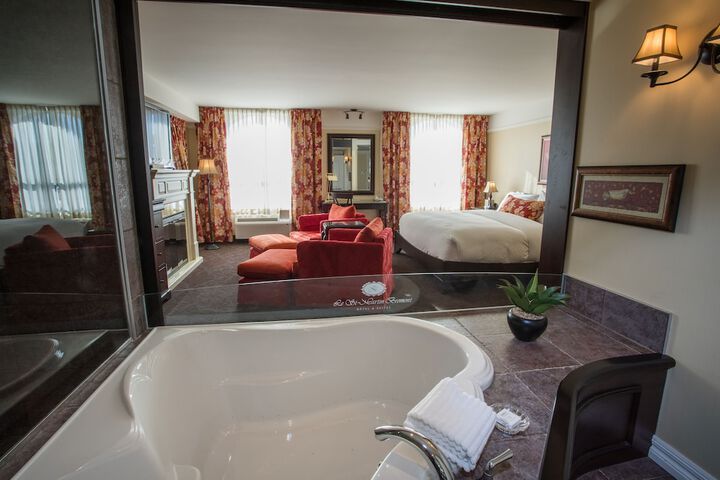 1 King Bed (14 of 27)