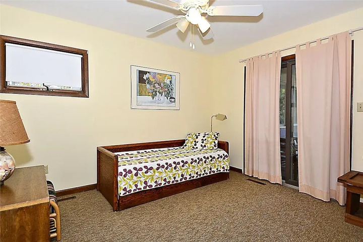 Room 3 of 18