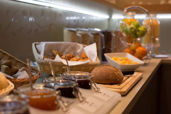 Breakfast/Coffee Service 54 of 67