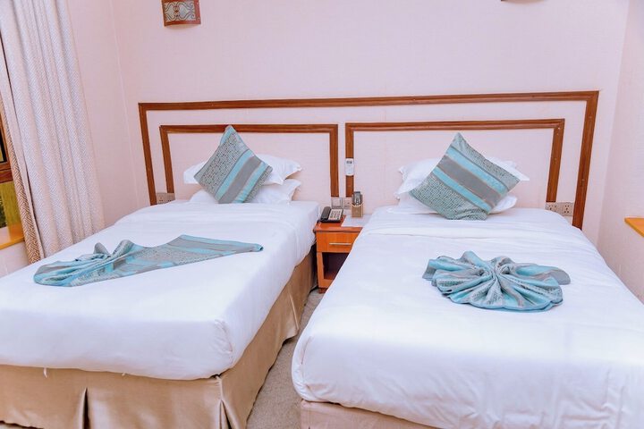 Room 15 of 34