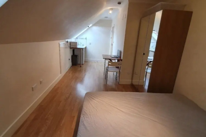 Room 2 of 12