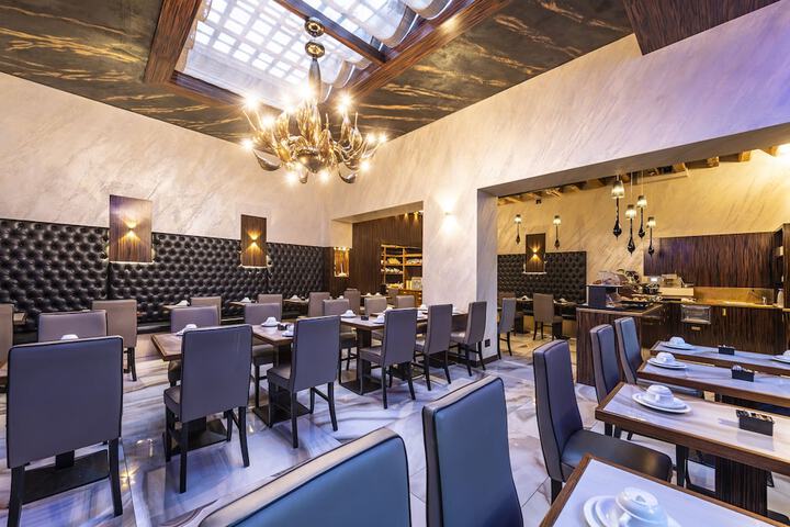 Breakfast area
