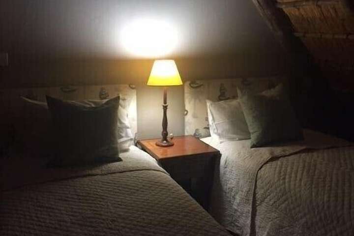 Room 7 of 19
