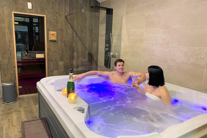 Spa 10 of 25