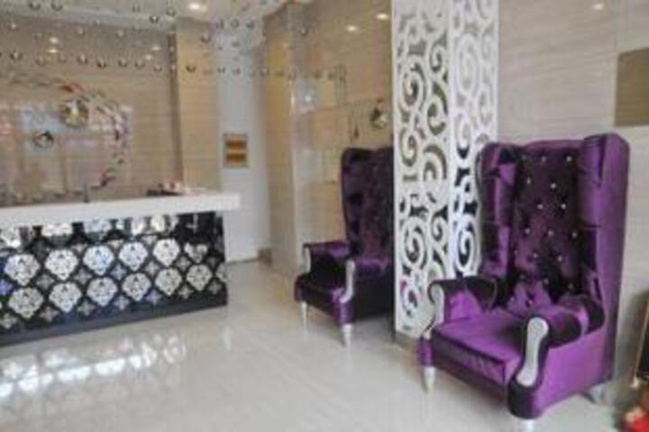 City 118 Hotel Qingdao Licang Square