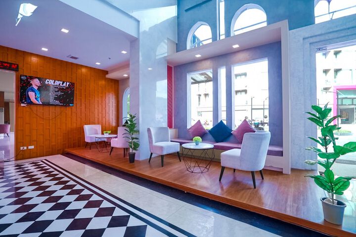Hotel Interior 11 of 100