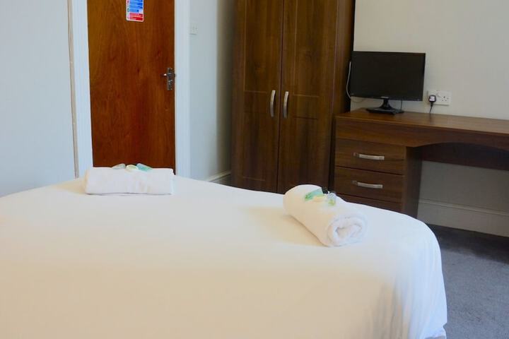 Room 73 of 162
