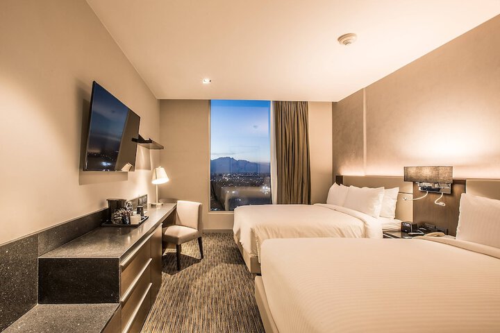 Room 14 of 40